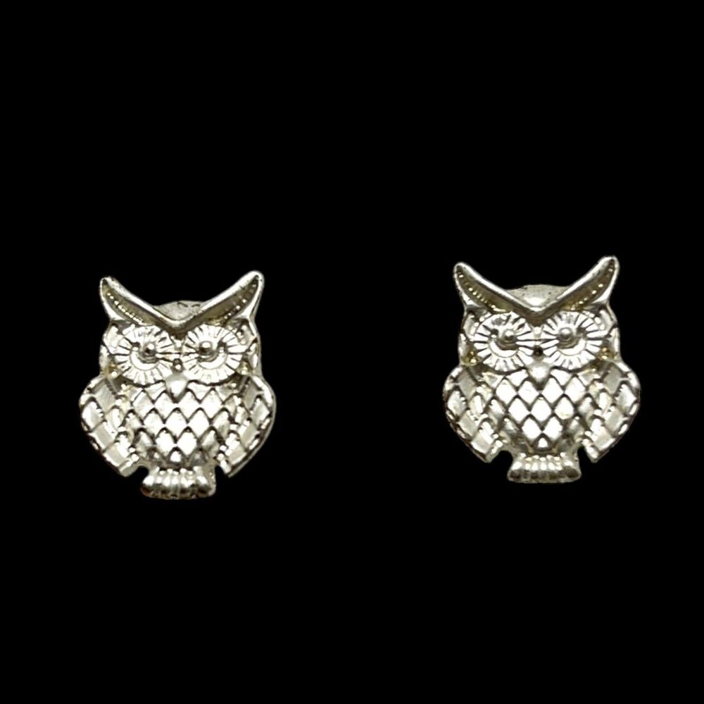 Vintage Owl Earrings Silver Tone Metal Studs Bird Lover Nature Pierced Post